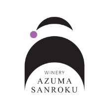 ロゴ:WINERY AZUMA SANROKU ワイナリーアヅマサンロク